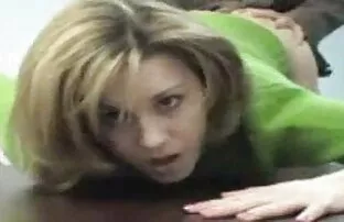 XXX 小犬のスタイルの上に曲がって、サングラスで金髪を犯さ 女性 向け セックス 動画 無料