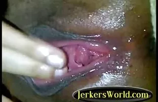 XXX 私が大きな濃い色のノミで窒息するのを見て欲しい。 エロ い 女 無料 動画