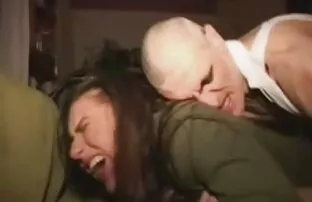 XXX アマチュア人形チェーンとギャング単 女性 セックス 動画 無料