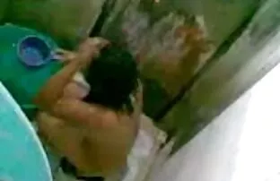 XXX 男は猫の下から妊娠したクルバを性交する。 エロ 女 無料