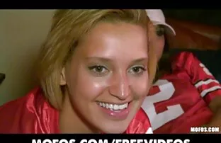 XXX お尻のブロンドは肛門でレイプされ、痛みで悲鳴を上げます。 女性 セックス 動画