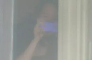XXX 若いロシアのカップルは楽屋で犯され、それを脱ぐ エロ 動画 女性 おもちゃ